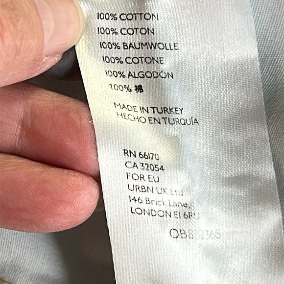 FREE PEOPLE JEANS MAGGIE MID-RISE DISTRESSED RAW HEM BUTTON FLY LIGHT BLUE SZ 30 - Picture 9 of 13